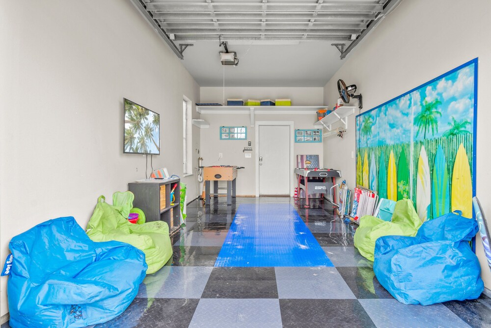 The Oyster House - Pet Friendly! Golf Cart Included!
