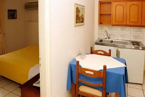 Kastro Hotel