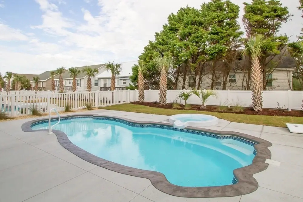 Lucky Old Sun: Sunset Beach W/ Heated Pool 5 Bedroom Home