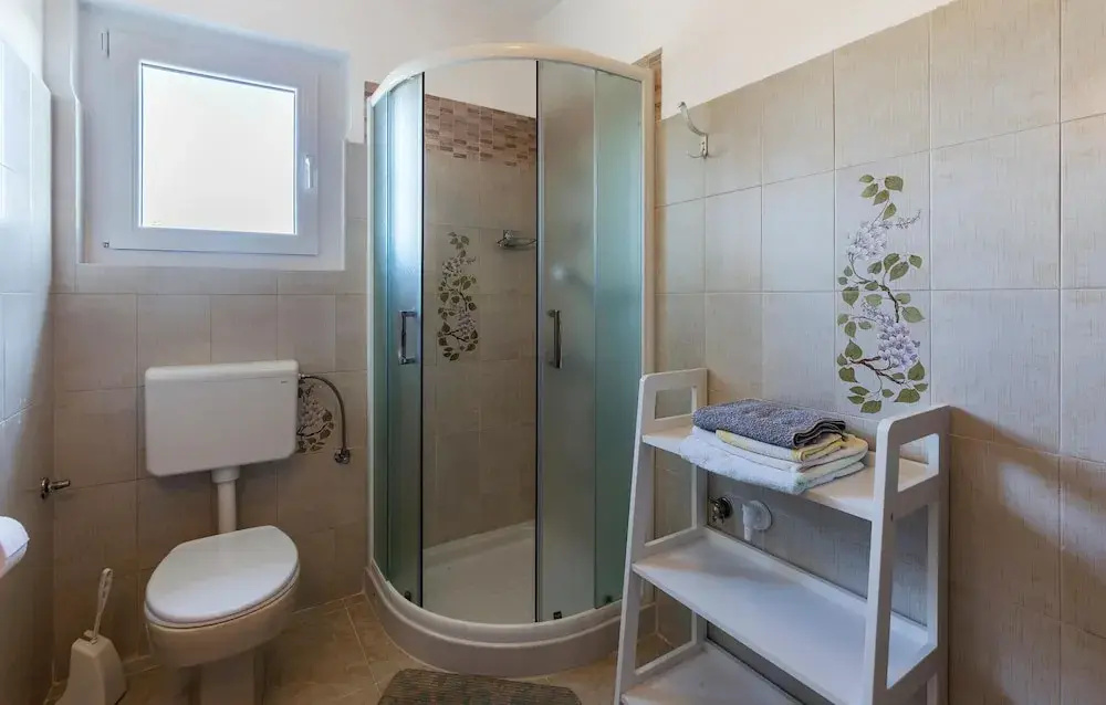 Awesome apartment in Rovinj w/ 3 Bedrooms
