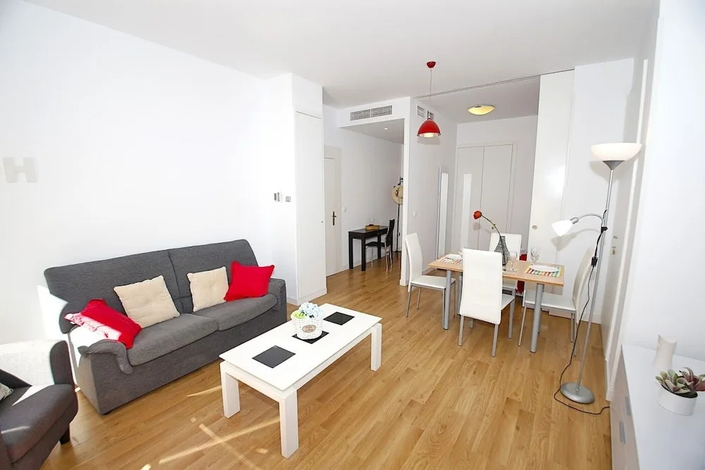 Argensola Apartment