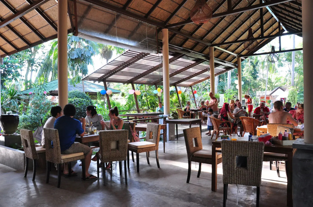 Phalarn Inn Resort