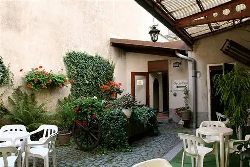 Hotel Cheval De Bronze