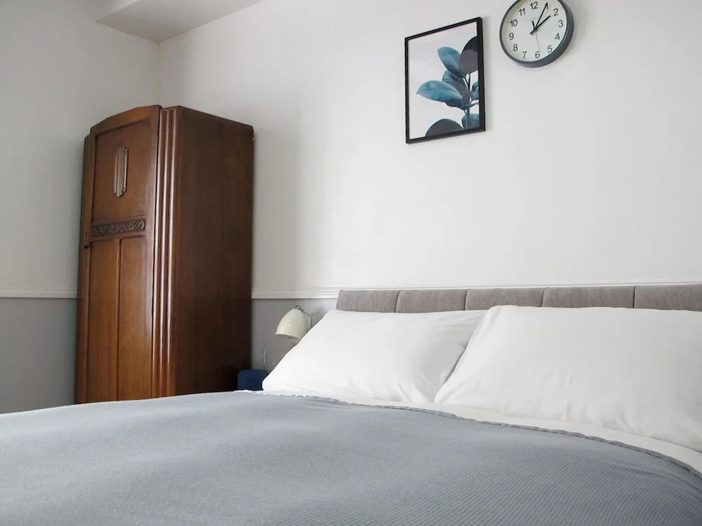 Stones Throw Guest House