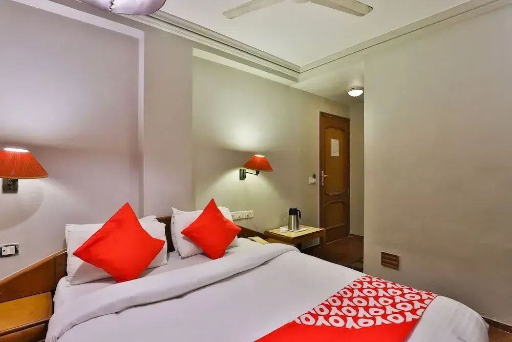 OYO 23288 Hotel Pinnacle