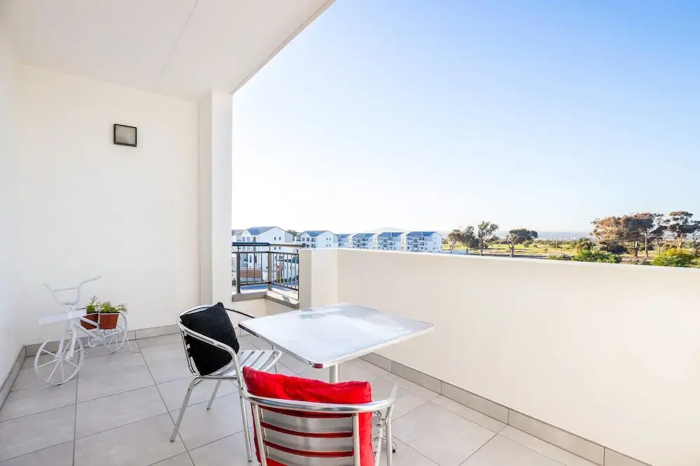 Richwood Modern Condo