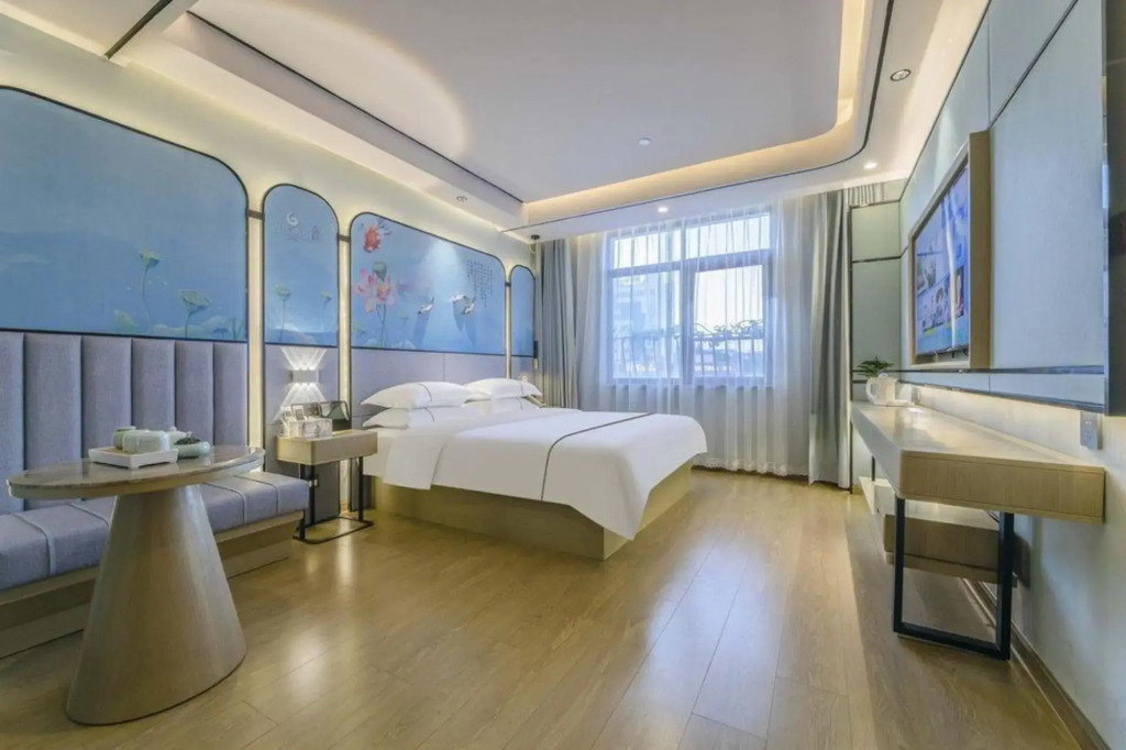 Superior Hotel (Jiaxing Yaohan Shopping Mall Area)