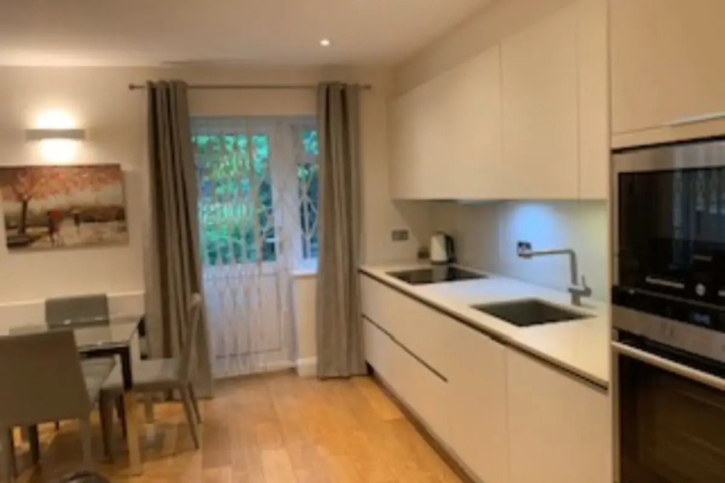 The Bayswater Nook - Stylish 1bdr Flat