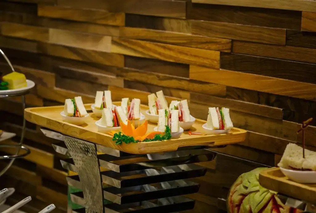 Winsuites Saigon Hotel - Complimentary Afternoon Tea & Refreshments