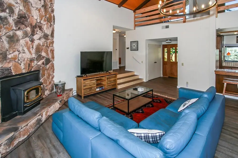 Mountain Top Retreat-1834 by Big Bear Vacations