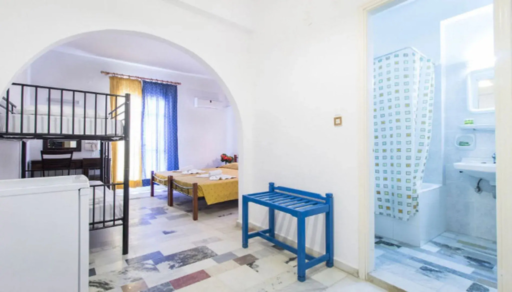 Mare Naxia Hotel