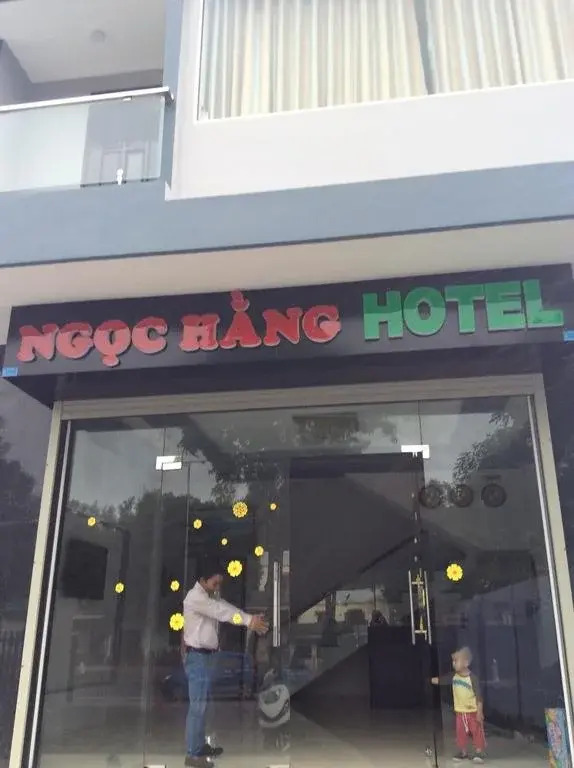 Ngoc Hang Hotel by OYO