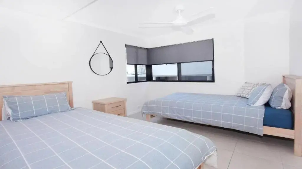 Unit 1 'Phoenix Apartments', Coolum Beach