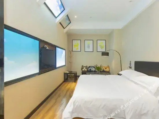 Platinum Celebrity Hotel