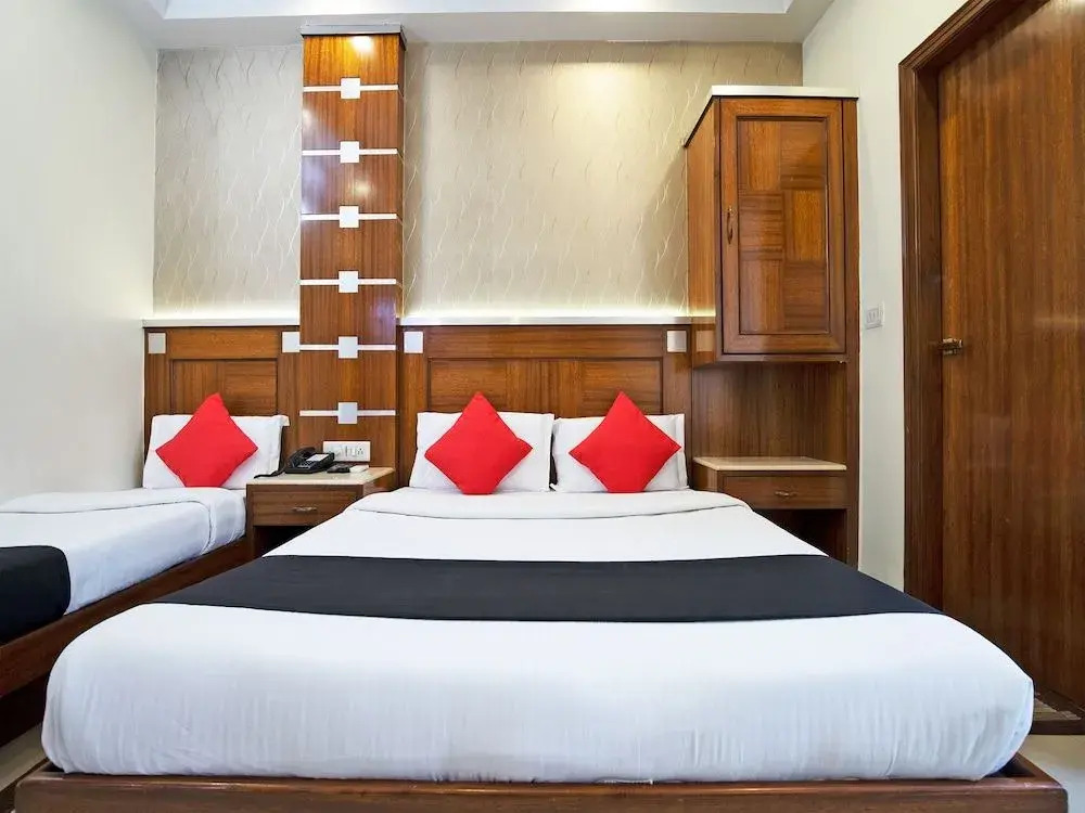 Capital O 312 Hotel Aster Inn