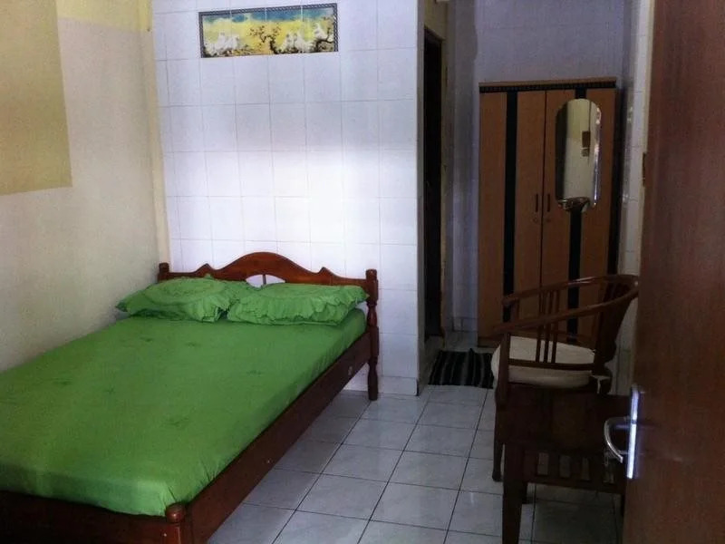 Kartika Ayu Beach Inn