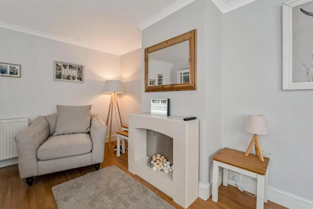 Centrally Situated 1 Bedroom House in Cumbernauld