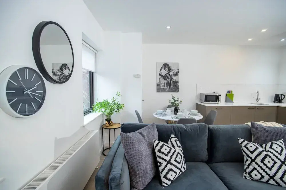 Pembroke House Apartments - Parking