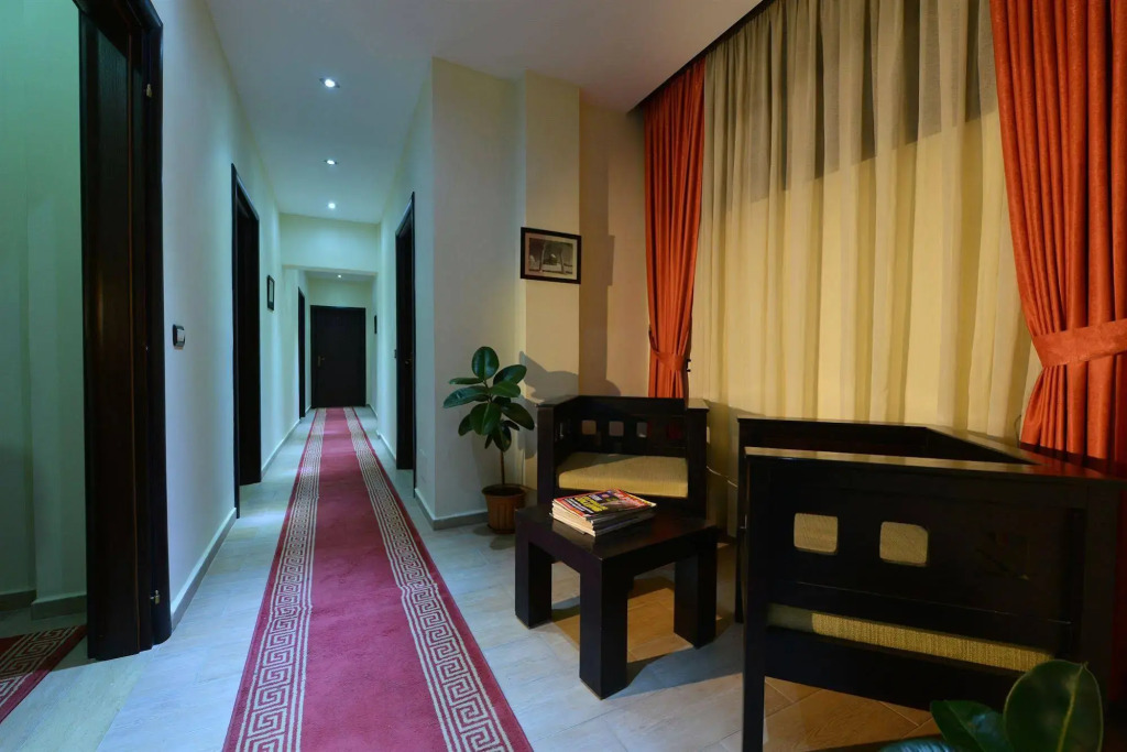 City Hotel Tirana