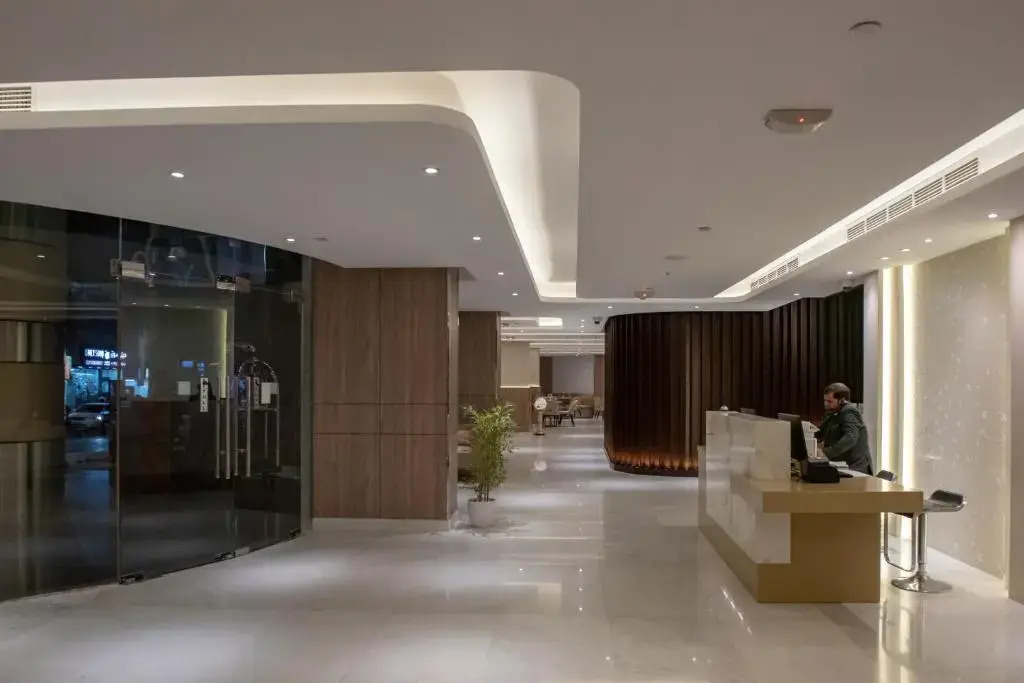 Corp Executive Hotel Doha Suites