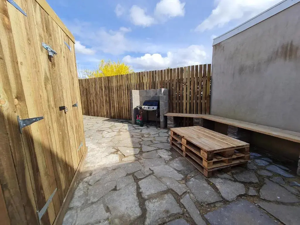 Family friendly, Modern House just 1m from Bike Park Wales