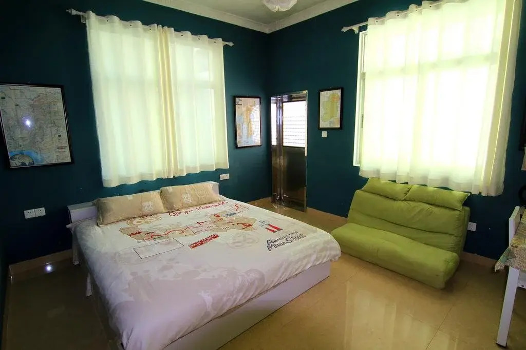 Goodn8 Love Guest House