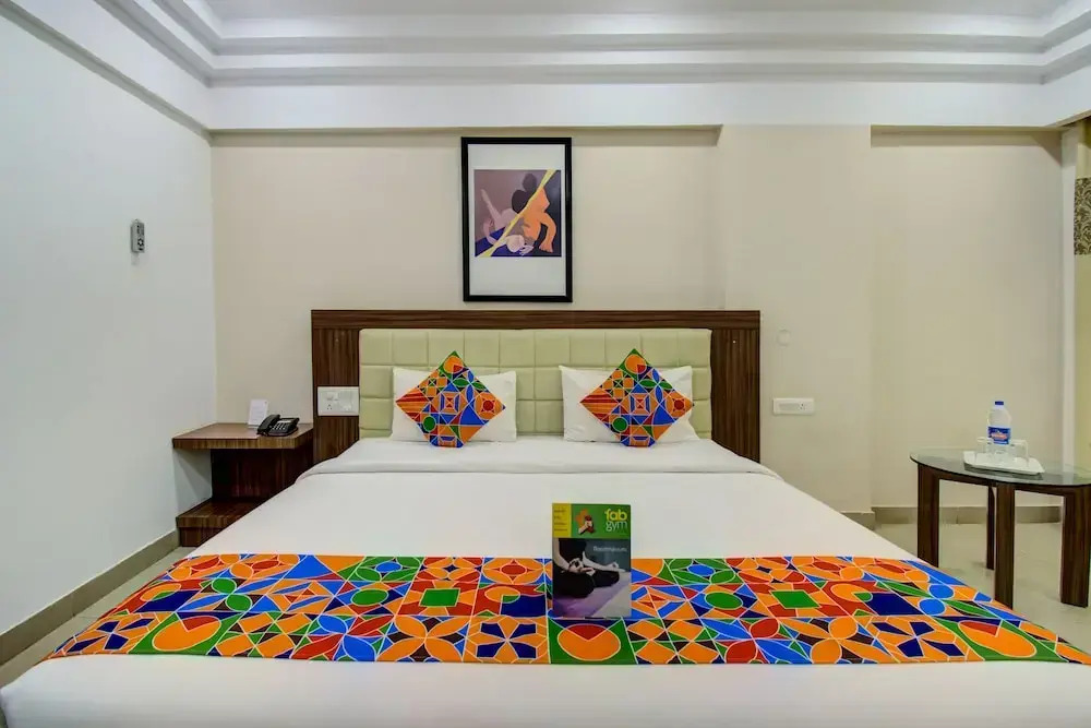 Fabhotel Sherwood Suite