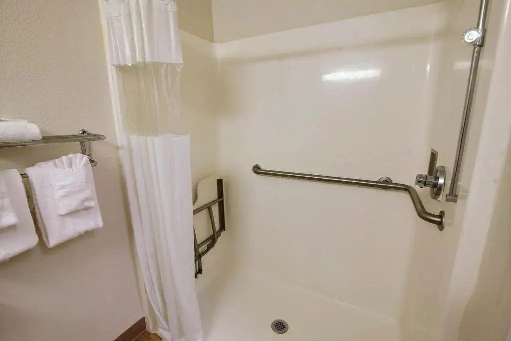 InTown Suites Extended Stay Chesapeake VA - I-64 Crossways Blvd