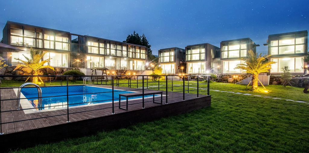 Seogwipo Donnaeco Pension