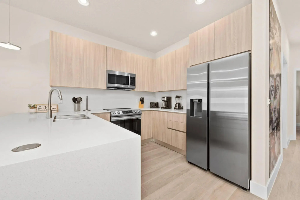 Cozy 3bd 3bath @HiddenForest with pool