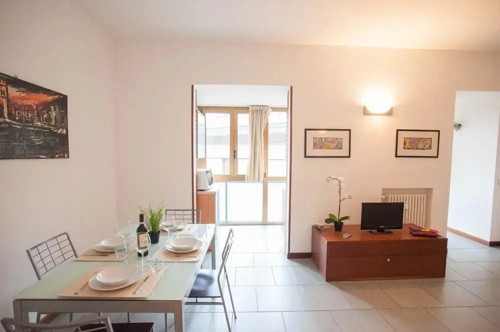 Valverde Apartments
