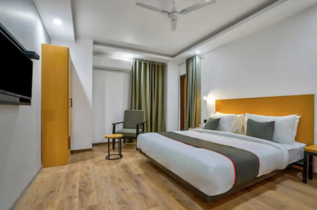 PK Boutique Hotel Noida Expressway