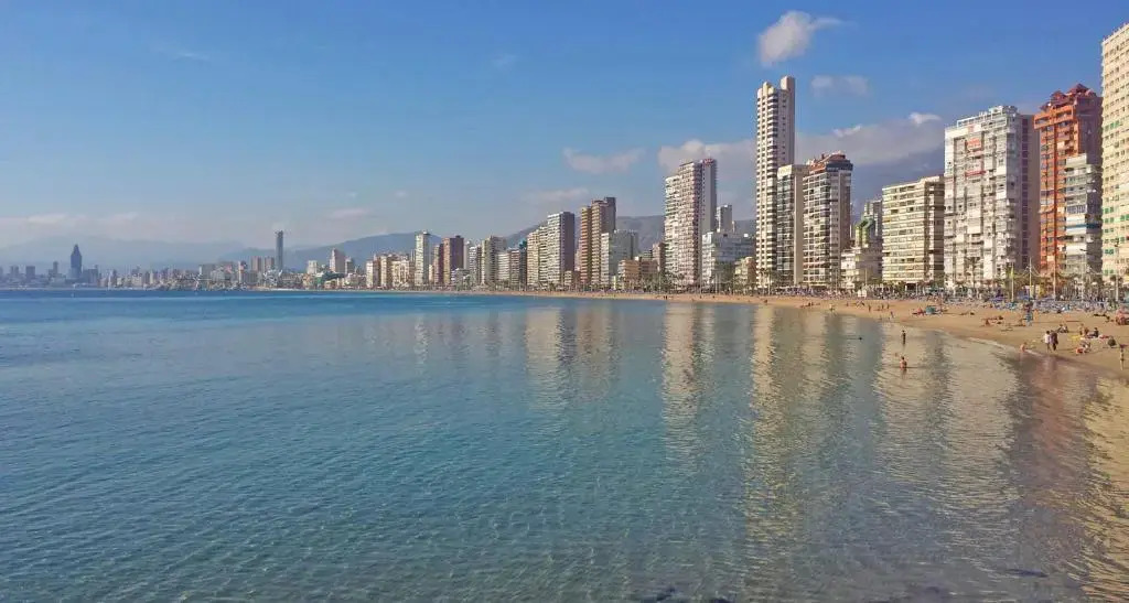 Luxury Penthouse on the 42nd floor with amazing sea views