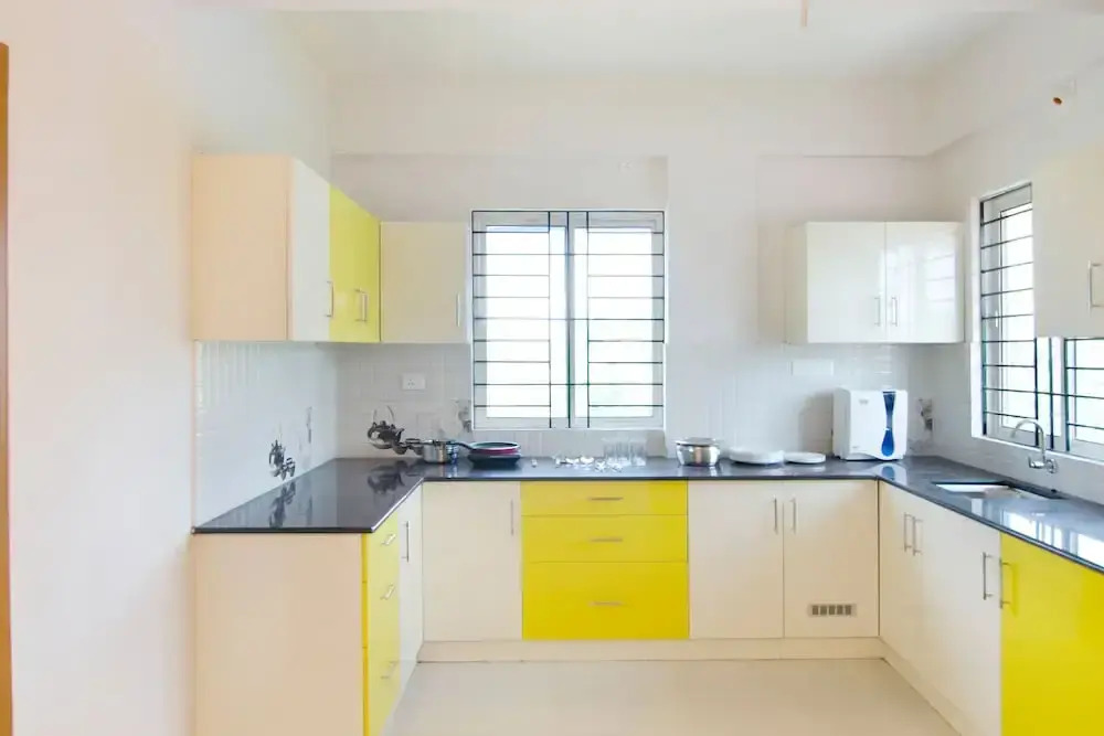 Rajamandiram by OYO Rooms