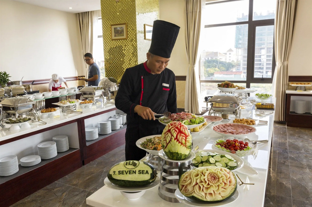 7 Seven Sea Hotel