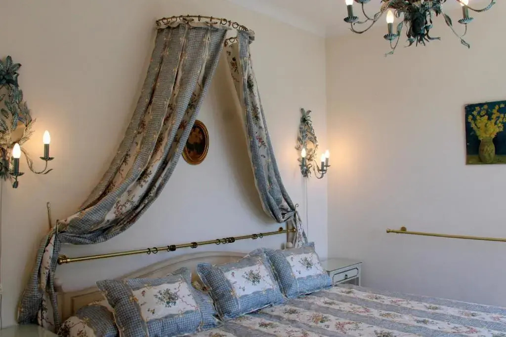 Barony romantic villa
