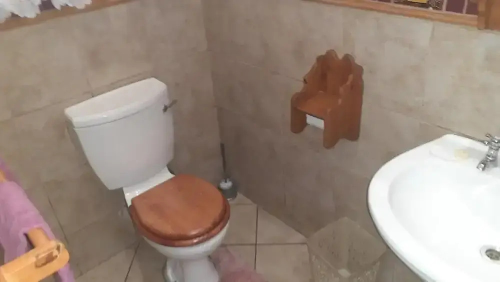 Spacious Double Room in Lovely Guesthouse
