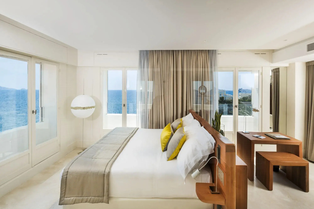 Отель Le Petit Nice Passedat - Relais & Châteaux