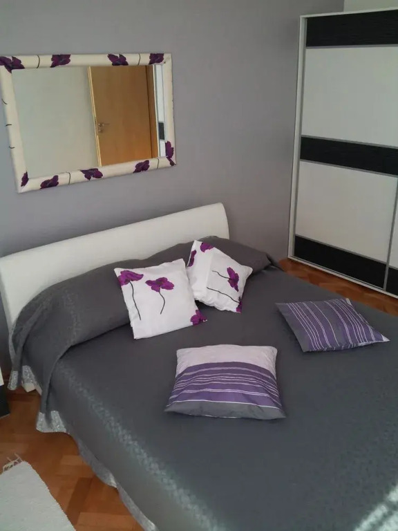 Feel Center Apartments.