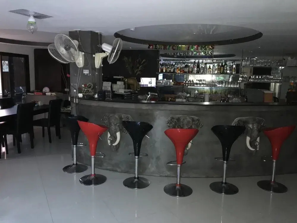 Yaka Hotel