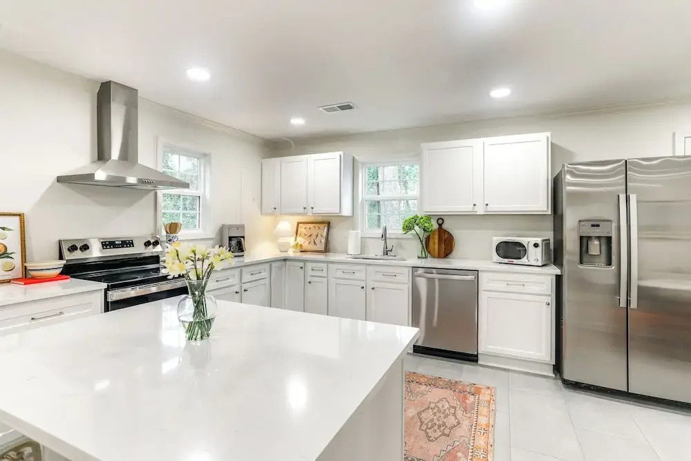 2 Mi to Ole Miss: Modern Home in Historic District