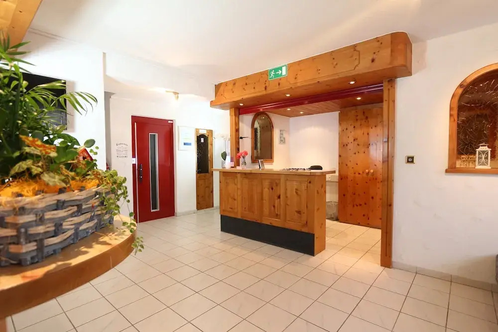 Hotel Alpina