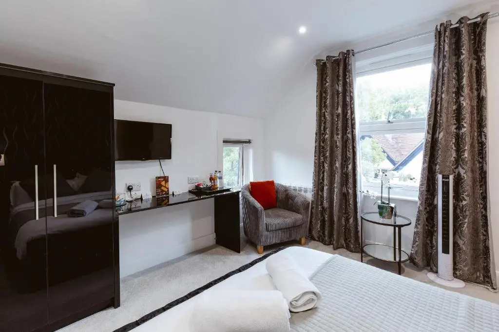 Modern city centre studio apartment