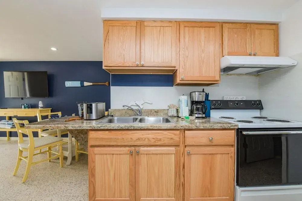 Captain's Quarters at Anna Maria Island Inn