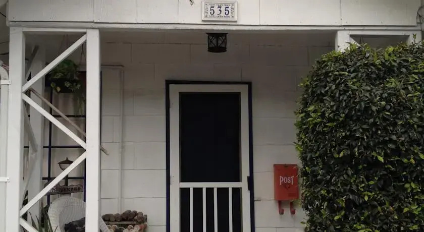 Ideal Laguna Beach Cottage