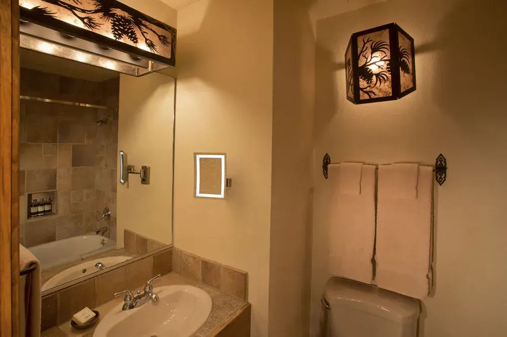 Alpine Village Suites
