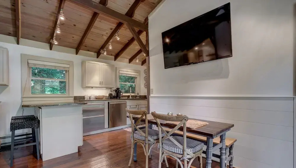 Mountain Laurel Tree House