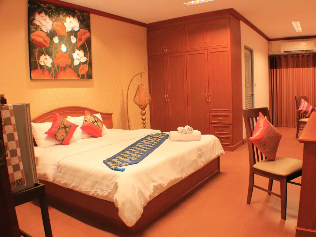 V Residence Chiangmai Hotel