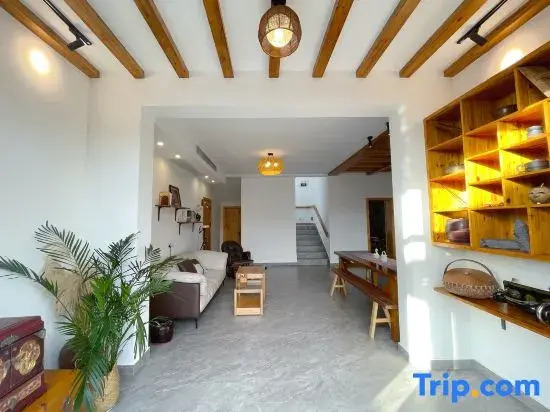 Yueyingju Homestay