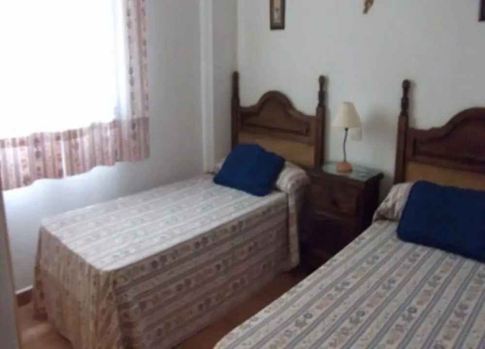 Apartment 2 Bedrooms With Pool 103419